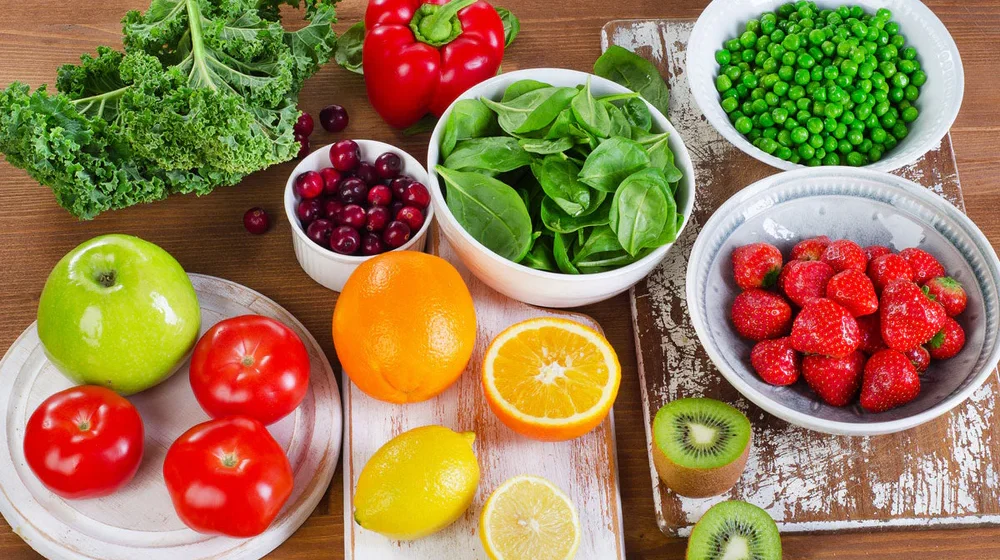 The Benefits of Using Vitamin C Serums for Glowing Skin